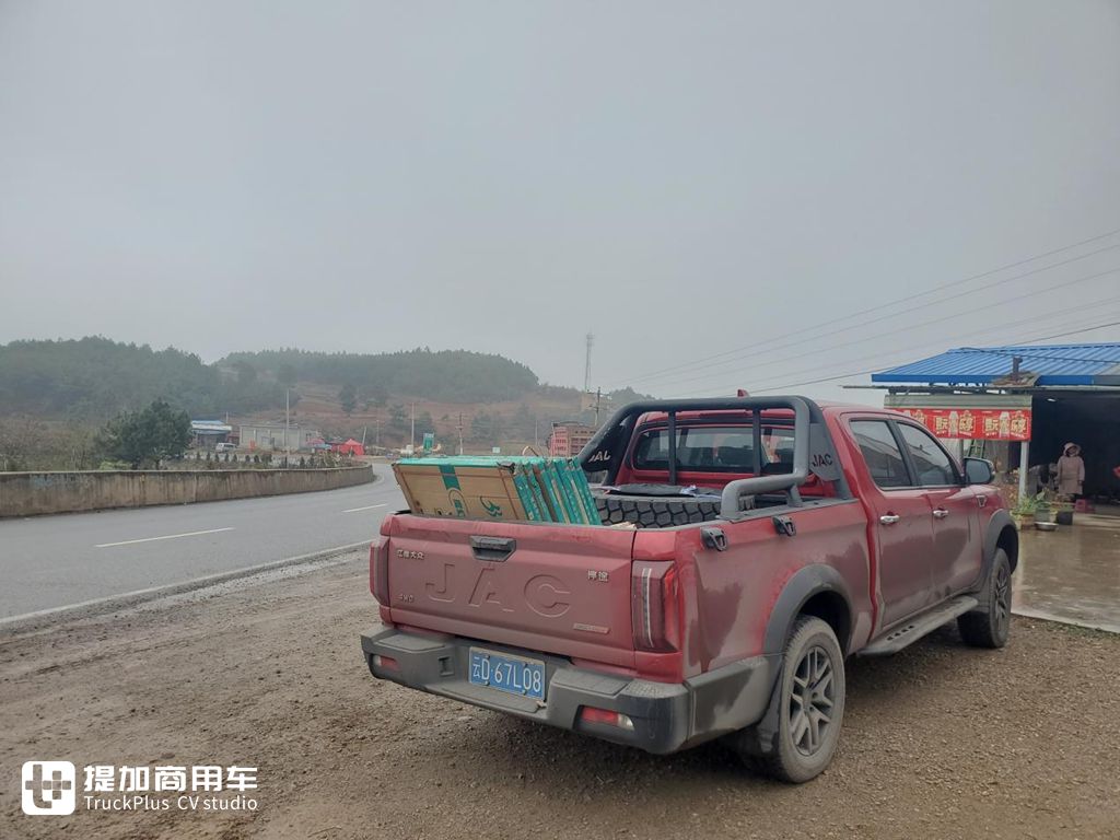 跟车江淮悍途皮卡车主李师傅,真没遇到过这样的车主,竟一路夸到底 - 第5张 - 提加商用车网 跟车江淮悍途皮卡车主李师傅,真没遇到过这样的车主,竟一路夸到底 - 第5张