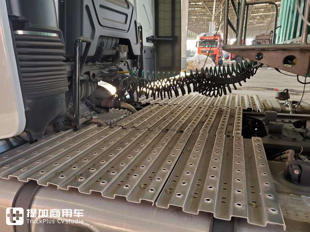好车就是不一样,提了德龙X6000,王师傅说他的卡车生活发生了很多改变 - 第6张 - 提加商用车网 好车就是不一样,提了德龙X6000,王师傅说他的卡车生活发生了很多改变 - 第6张