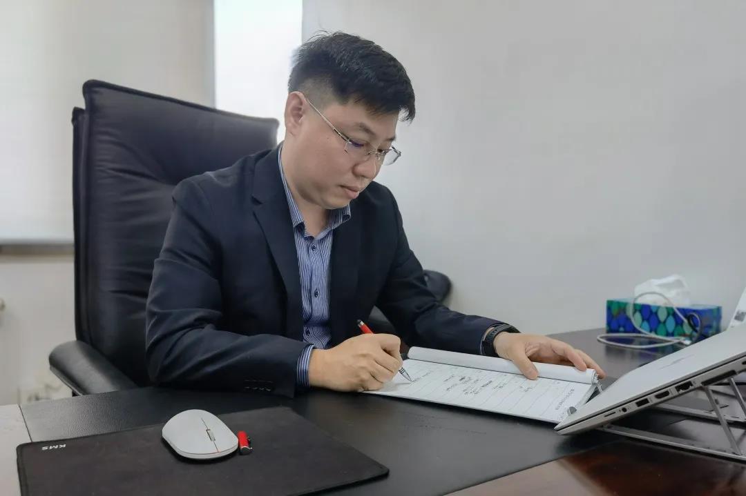 你好,解放人 | 李剑钊:披坚执锐,全力以赴推进解放“生命工程” - 第1张 - 提加商用车网 你好,解放人 | 李剑钊:披坚执锐,全力以赴推进解放“生命工程” - 第1张