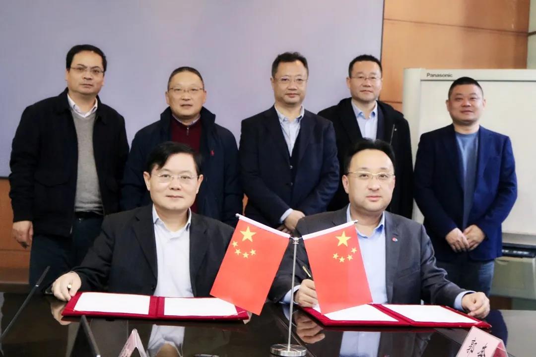 东风汽车股份与中欧协会-芬兰商务局签署海外战略合作协议! - 第2张 - 提加商用车网 东风汽车股份与中欧协会-芬兰商务局签署海外战略合作协议! - 第2张