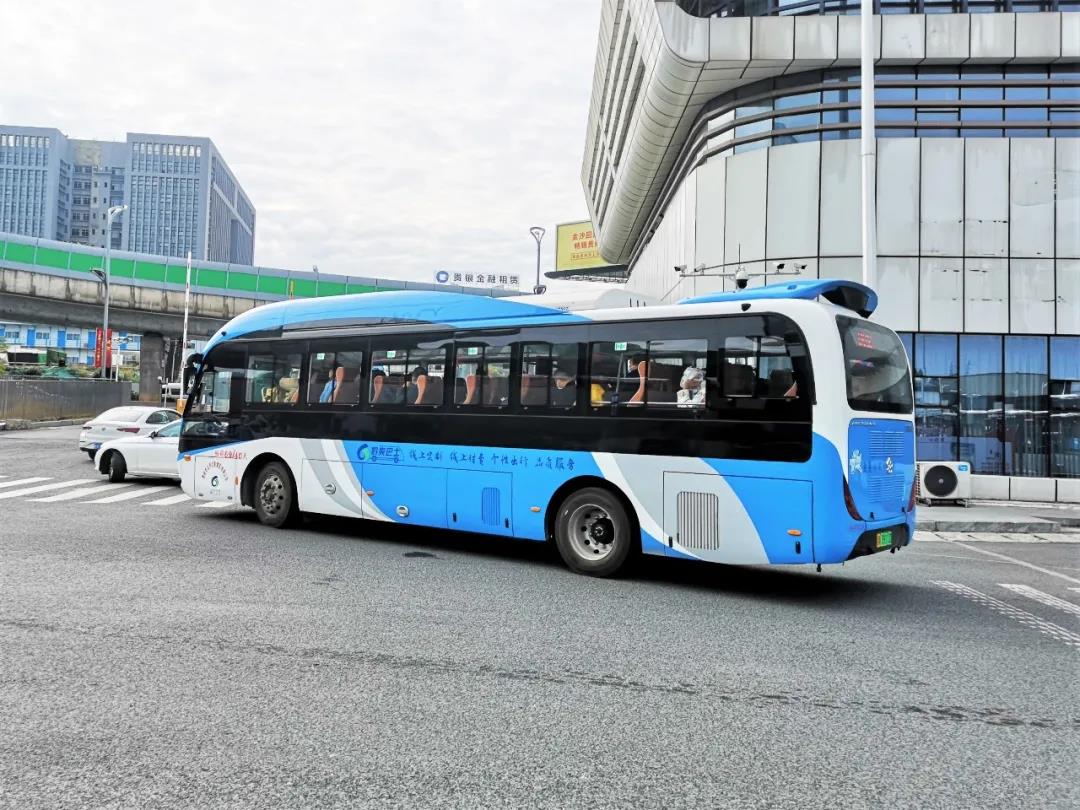 格力钛海豚车跃入贵阳 助建国家“公交都市”建设示范城市 - 第2张 - 提加商用车网 格力钛海豚车跃入贵阳 助建国家“公交都市”建设示范城市 - 第2张