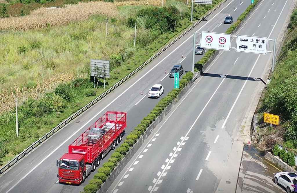 昆磨高速27公里“死亡公路”,首达第三代新国标半挂盘刹温度竟然这么低…… - 第5张 - 提加商用车网 昆磨高速27公里“死亡公路”,首达第三代新国标半挂盘刹温度竟然这么低…… - 第5张