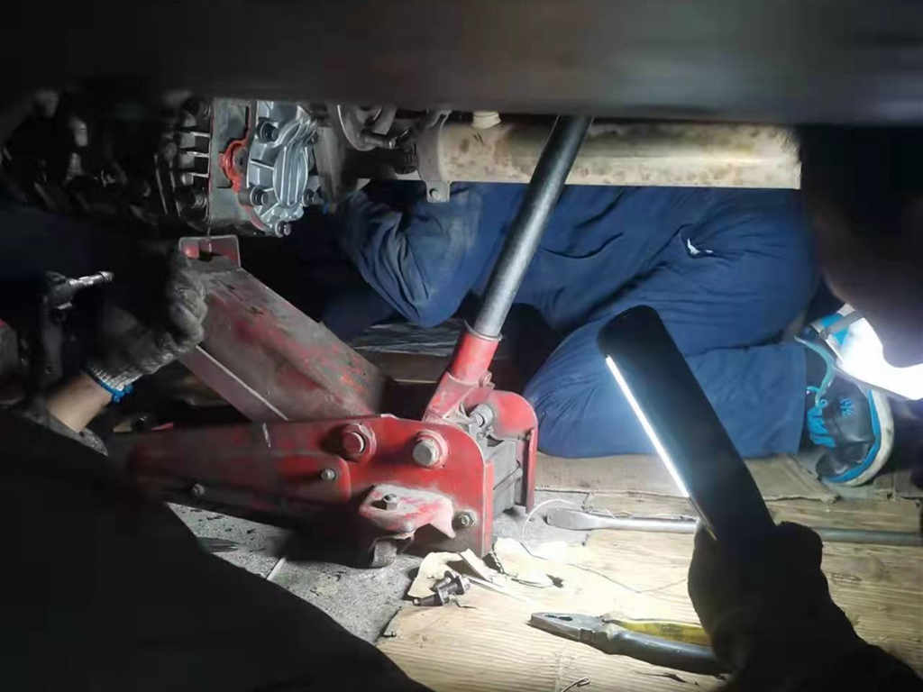 1号服务!江淮轻卡紧急空运调件 保障用户货物完好无损送达 - 第3张 - 提加商用车网 1号服务!江淮轻卡紧急空运调件 保障用户货物完好无损送达 - 第3张