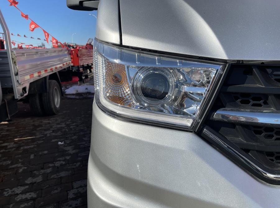 年轻人第一辆“发财车” ,双排座的东风途逸T3小卡实拍评测 - 第2张 - 提加商用车网 年轻人第一辆“发财车” ,双排座的东风途逸T3小卡实拍评测 - 第2张