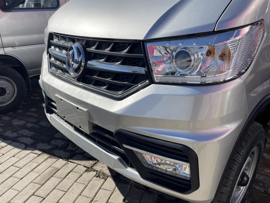 年轻人第一辆“发财车” ,双排座的东风途逸T3小卡实拍评测 - 第3张 - 提加商用车网 年轻人第一辆“发财车” ,双排座的东风途逸T3小卡实拍评测 - 第3张