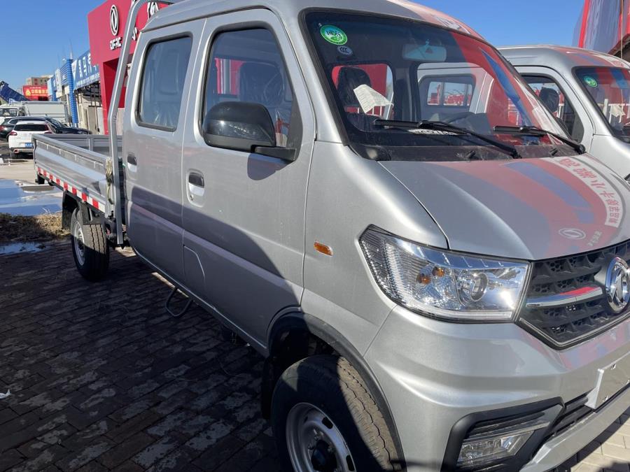 年轻人第一辆“发财车” ,双排座的东风途逸T3小卡实拍评测 - 第4张 - 提加商用车网 年轻人第一辆“发财车” ,双排座的东风途逸T3小卡实拍评测 - 第4张