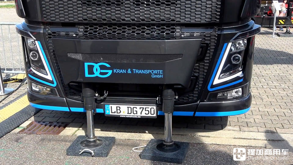 750匹马力的随车吊你见过吗?这台沃尔沃FH16太暴力了 - 第2张 - 提加商用车网 750匹马力的随车吊你见过吗?这台沃尔沃FH16太暴力了 - 第2张
