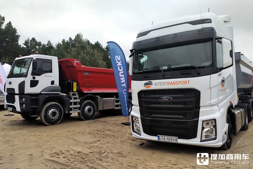 在欧洲走“廉价”路线福特Cargo自卸车,带您看看它的配置如何 - 第1张 - 提加商用车网 在欧洲走“廉价”路线福特Cargo自卸车,带您看看它的配置如何 - 第1张