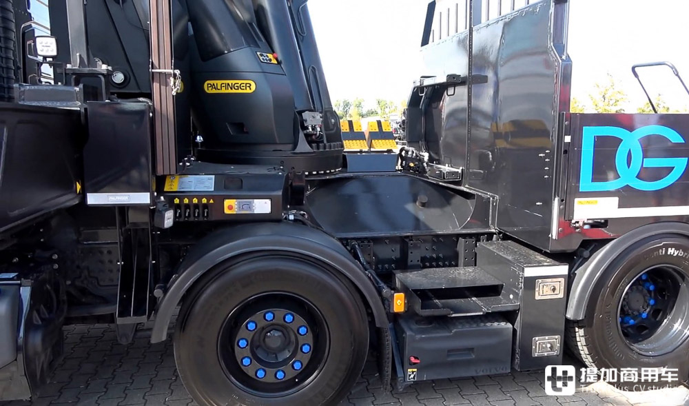 750匹马力的随车吊你见过吗?这台沃尔沃FH16太暴力了 - 第10张 - 提加商用车网 750匹马力的随车吊你见过吗?这台沃尔沃FH16太暴力了 - 第10张