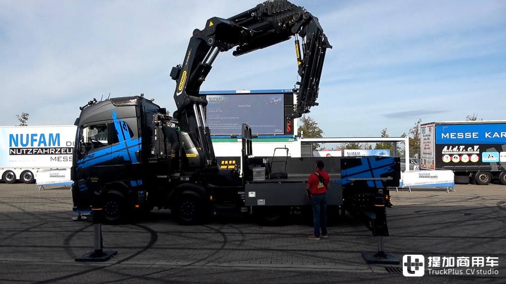 750匹马力的随车吊你见过吗?这台沃尔沃FH16太暴力了 - 第11张 - 提加商用车网 750匹马力的随车吊你见过吗?这台沃尔沃FH16太暴力了 - 第11张