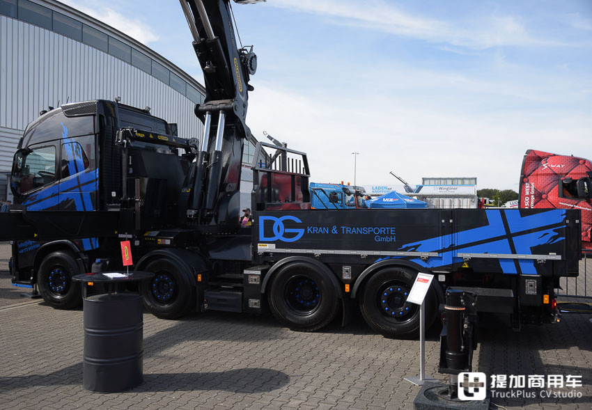 750匹马力的随车吊你见过吗?这台沃尔沃FH16太暴力了 - 第12张 - 提加商用车网 750匹马力的随车吊你见过吗?这台沃尔沃FH16太暴力了 - 第12张