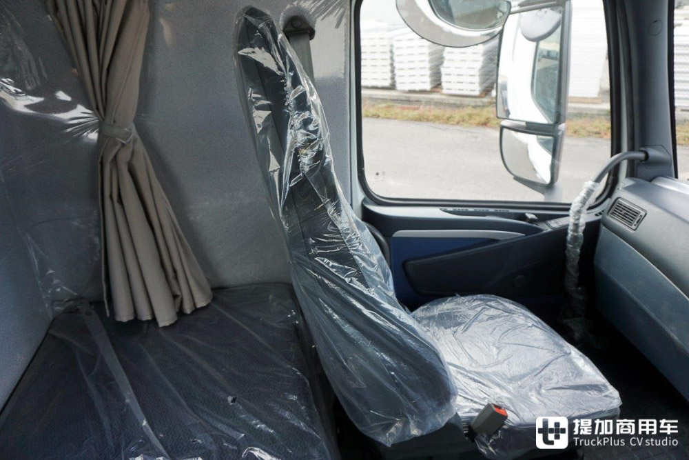 再带你看一款海外热销的国产卡车,出口澳洲的重汽豪沃T7H牵引车实拍 - 第14张 - 提加商用车网 再带你看一款海外热销的国产卡车,出口澳洲的重汽豪沃T7H牵引车实拍 - 第14张