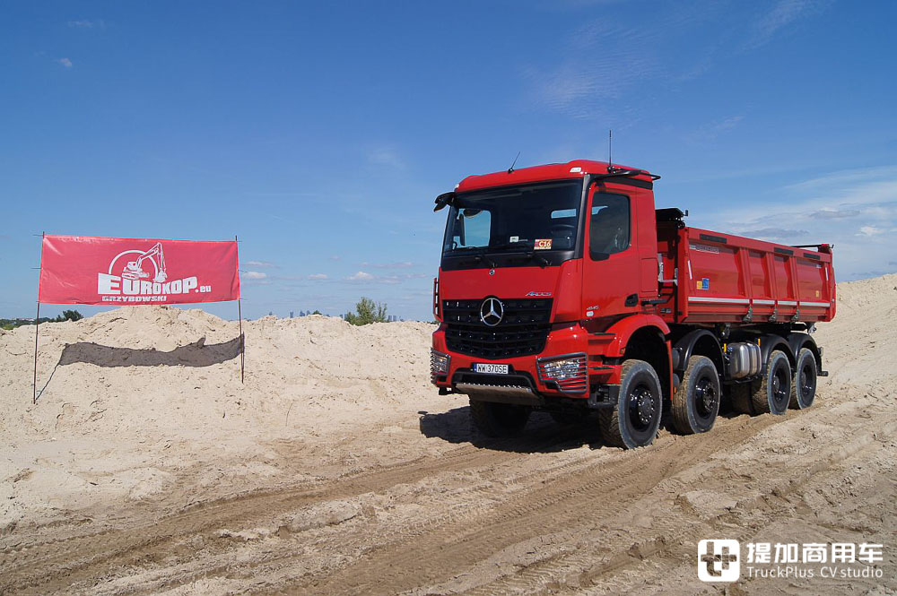 8x6驱动还带电子后视镜，这台奔驰Arocs自卸车配置亮点真多 - 第18张