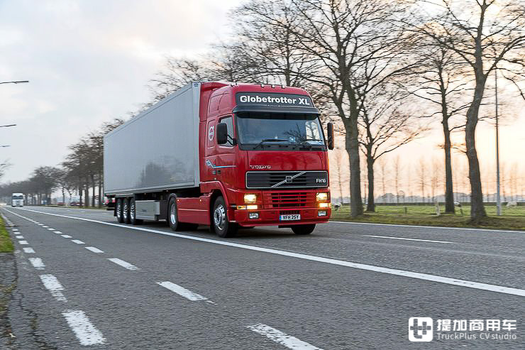 从第一代到第四代,沃尔沃FH16经历了怎样的进化升级?两代车型对比带您好好看看 - 第19张 - 提加商用车网 从第一代到第四代,沃尔沃FH16经历了怎样的进化升级?两代车型对比带您好好看看 - 第19张