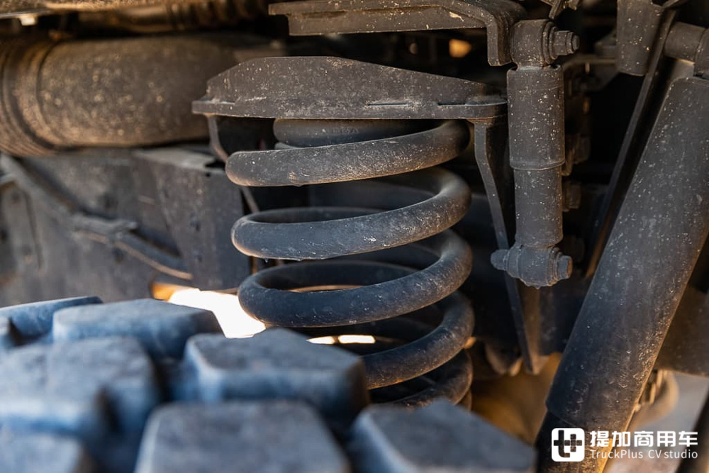 越野之王历久弥新,奔驰乌尼莫克U 5023实拍测试 - 第5张 - 提加商用车网 越野之王历久弥新,奔驰乌尼莫克U 5023实拍测试 - 第5张