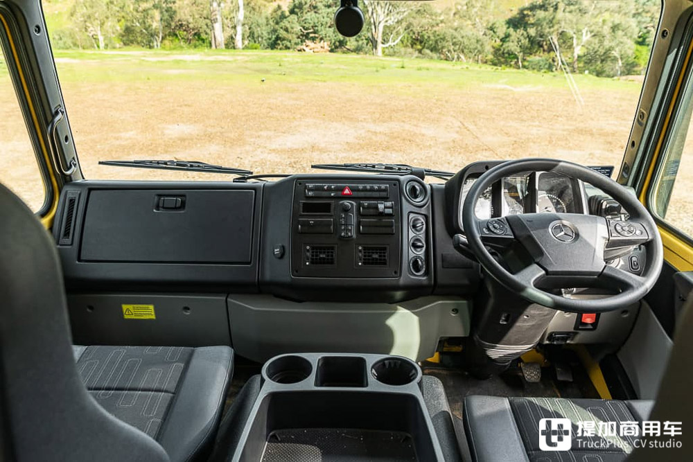 越野之王历久弥新,奔驰乌尼莫克U 5023实拍测试 - 第8张 - 提加商用车网 越野之王历久弥新,奔驰乌尼莫克U 5023实拍测试 - 第8张
