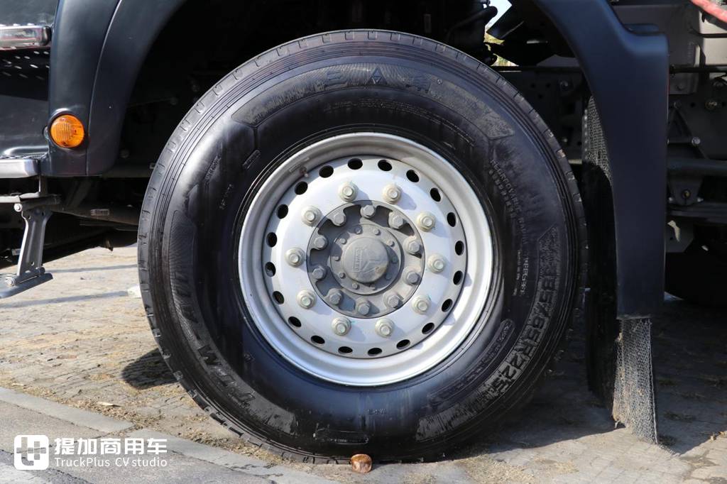 国产泵车底盘之光,62米级汕德卡G7泵车实拍,带您看看它的强力配置 - 第19张 - 提加商用车网 国产泵车底盘之光,62米级汕德卡G7泵车实拍,带您看看它的强力配置 - 第19张