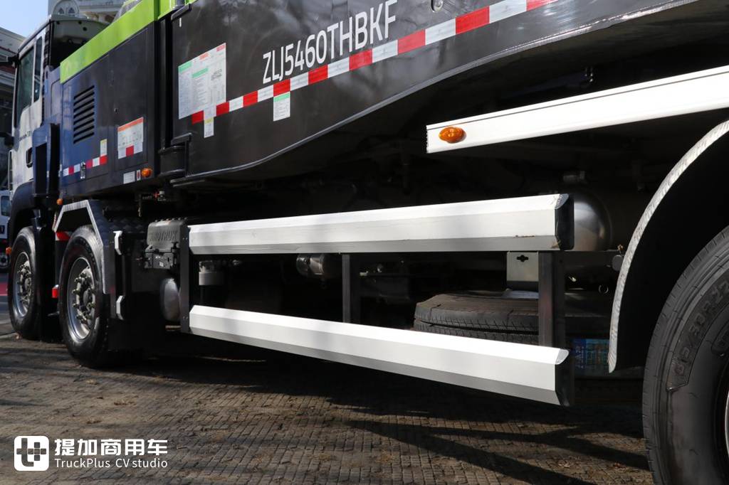 国产泵车底盘之光,62米级汕德卡G7泵车实拍,带您看看它的强力配置 - 第21张 - 提加商用车网 国产泵车底盘之光,62米级汕德卡G7泵车实拍,带您看看它的强力配置 - 第21张