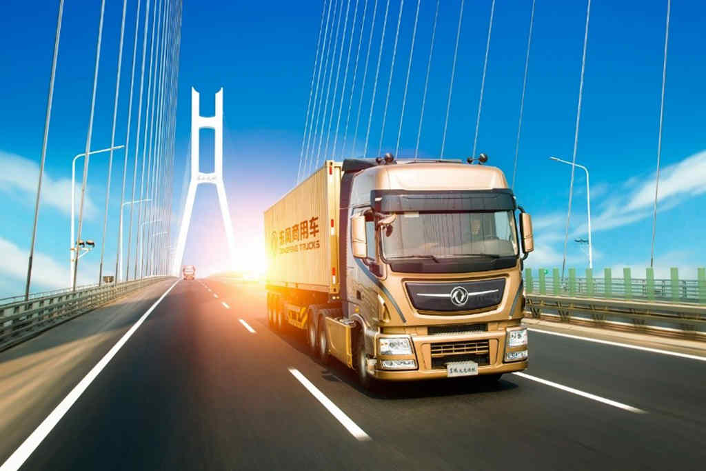 再获大奖!东风天龙KX经典版荣膺2021年“高效货物运输创富车型”称号 - 第2张 - 提加商用车网 再获大奖!东风天龙KX经典版荣膺2021年“高效货物运输创富车型”称号 - 第2张