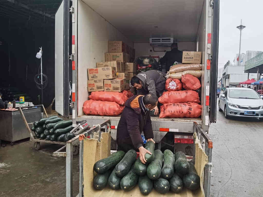 1号信赖! 稳重踏实的陈师傅选择与骏铃冰博士同行 - 第2张 - 提加商用车网 1号信赖! 稳重踏实的陈师傅选择与骏铃冰博士同行 - 第2张