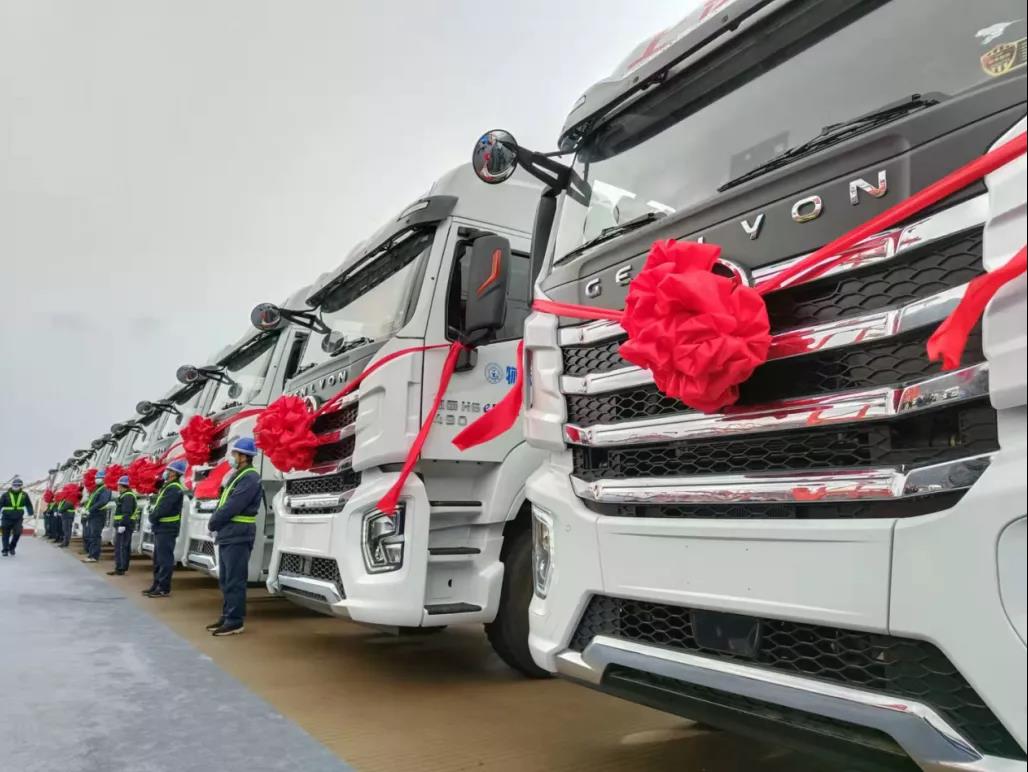 助力绿色港口建设 新年首批上汽红岩充换一体纯电动重卡在连云港交付 - 第2张 - 提加商用车网 助力绿色港口建设 新年首批上汽红岩充换一体纯电动重卡在连云港交付 - 第2张