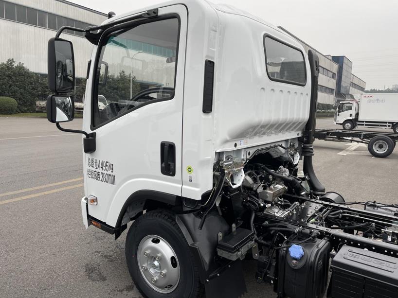 庆铃五十铃应对蓝牌法规未雨绸缪 KV100全新升级应对变革 - 第7张 - 提加商用车网 庆铃五十铃应对蓝牌法规未雨绸缪 KV100全新升级应对变革 - 第7张