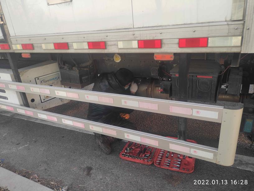 1号服务 保障疫苗运输 江淮轻卡服务站来回300多公里解担忧 - 第2张 - 提加商用车网 1号服务 保障疫苗运输 江淮轻卡服务站来回300多公里解担忧 - 第2张