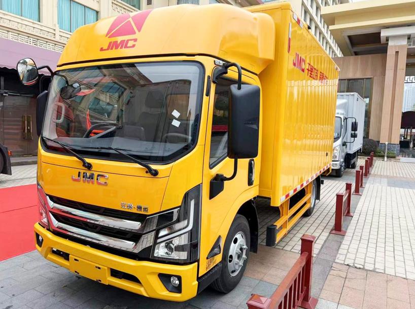 焕新出发,江铃轻卡全新车型亮相,实力令人期待 - 第3张 - 提加商用车网 焕新出发,江铃轻卡全新车型亮相,实力令人期待 - 第3张