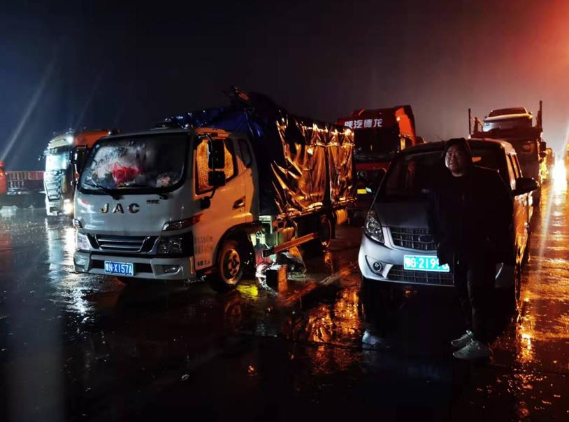 1号服务   凌晨3点,江淮轻卡黄石盟盛雨雪中的服务救援 - 第1张 - 提加商用车网 1号服务   凌晨3点,江淮轻卡黄石盟盛雨雪中的服务救援 - 第1张