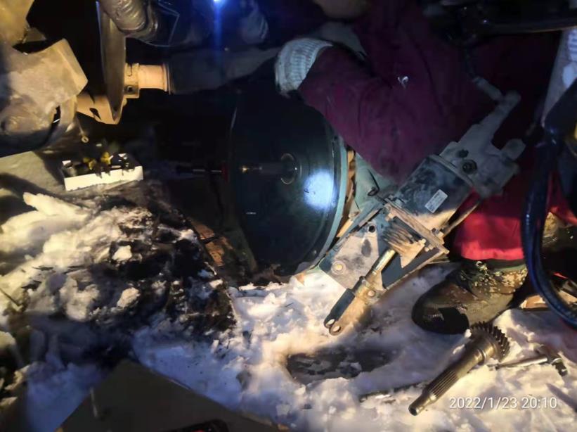 1号服务 两个小时躺在雪地救援 江淮轻卡服务站让用户感动不已 - 第3张 - 提加商用车网 1号服务 两个小时躺在雪地救援 江淮轻卡服务站让用户感动不已 - 第3张
