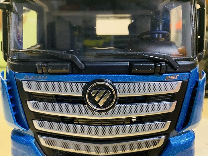 售价不高，做工还不错的卡车模型之一：福田欧曼EST LNG牵引车模型实拍 - 第8张