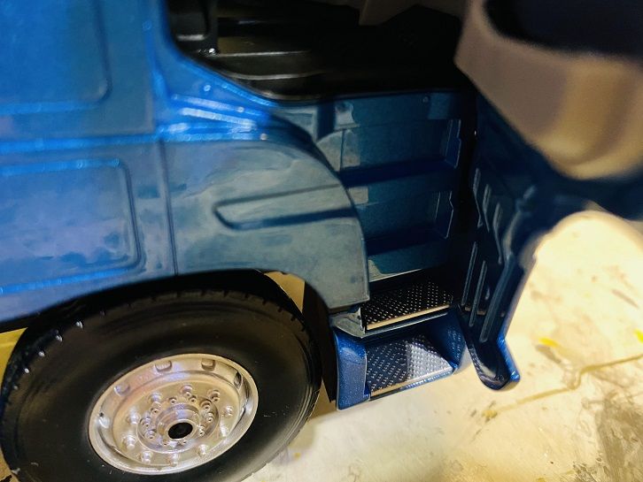 售价不高，做工还不错的卡车模型之一：福田欧曼EST LNG牵引车模型实拍 - 第27张