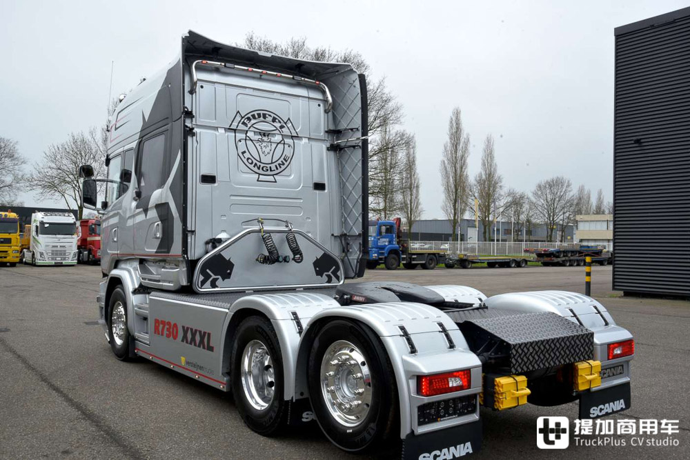 驾驶室内开派对,四门改装斯堪尼亚R730 XXXL实拍 - 第11张 - 提加商用车网 驾驶室内开派对,四门改装斯堪尼亚R730 XXXL实拍 - 第11张