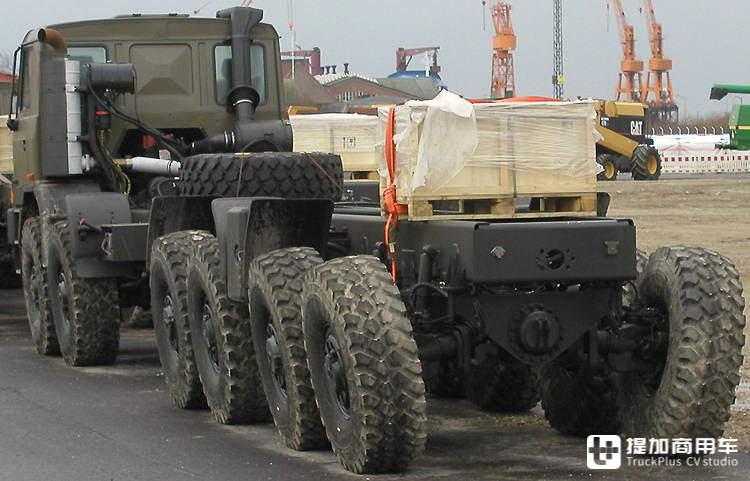 12x12,带您见识太脱拉军用卡车底盘的最强战力 - 第15张 - 提加商用车网 12x12,带您见识太脱拉军用卡车底盘的最强战力 - 第15张