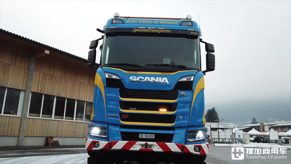 紧凑8x6驱动,超短轴距特适合山路,这辆斯堪尼亚650 S XT大件车真不一样 - 第2张 - 提加商用车网 紧凑8x6驱动,超短轴距特适合山路,这辆斯堪尼亚650 S XT大件车真不一样 - 第2张