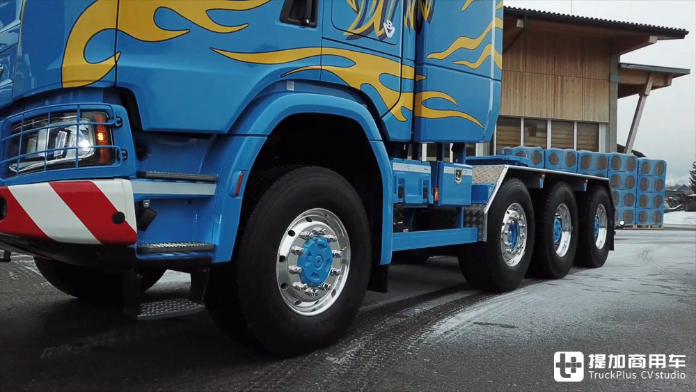 紧凑8x6驱动,超短轴距特适合山路,这辆斯堪尼亚650 S XT大件车真不一样 - 第5张 - 提加商用车网 紧凑8x6驱动,超短轴距特适合山路,这辆斯堪尼亚650 S XT大件车真不一样 - 第5张