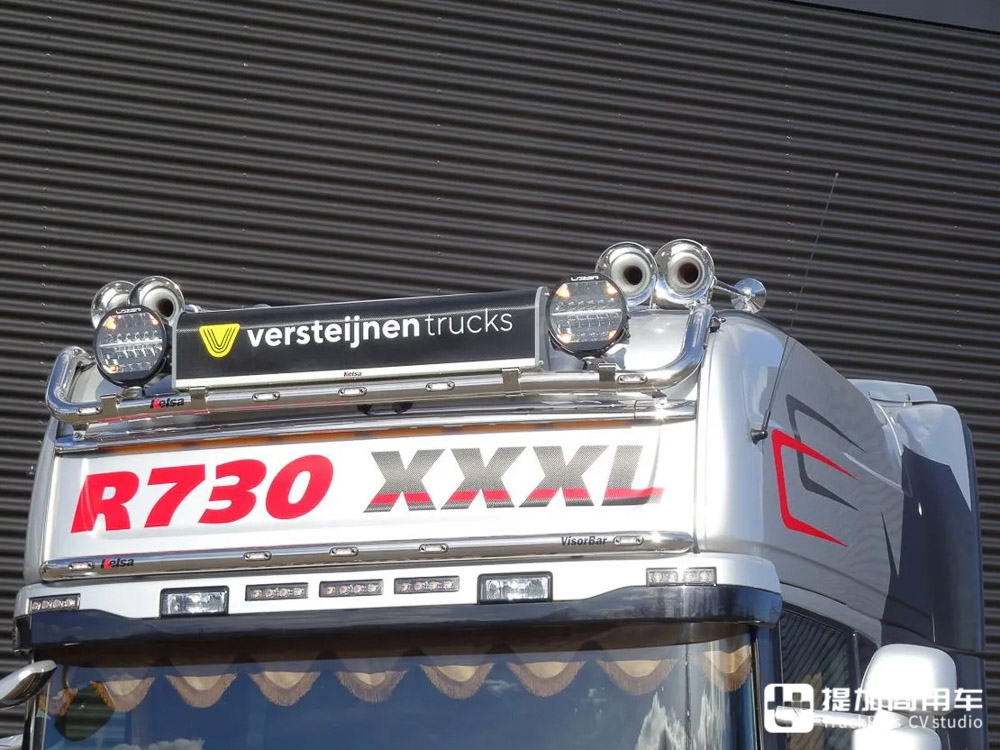 驾驶室内开派对,四门改装斯堪尼亚R730 XXXL实拍 - 第6张 - 提加商用车网 驾驶室内开派对,四门改装斯堪尼亚R730 XXXL实拍 - 第6张