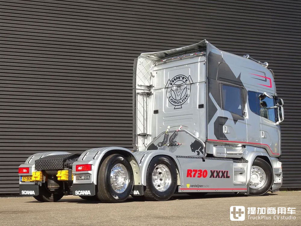 驾驶室内开派对,四门改装斯堪尼亚R730 XXXL实拍 - 第8张 - 提加商用车网 驾驶室内开派对,四门改装斯堪尼亚R730 XXXL实拍 - 第8张