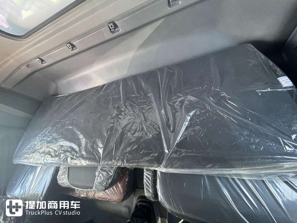 外观内饰动力链全面升级,冷链1号帅铃冰博士实拍评测 - 第15张 - 提加商用车网 外观内饰动力链全面升级,冷链1号帅铃冰博士实拍评测 - 第15张