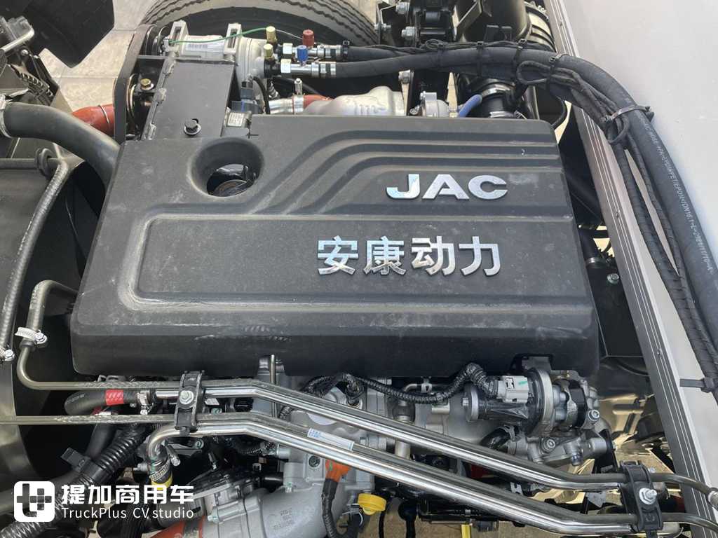 外观内饰动力链全面升级,冷链1号帅铃冰博士实拍评测 - 第6张 - 提加商用车网 外观内饰动力链全面升级,冷链1号帅铃冰博士实拍评测 - 第6张