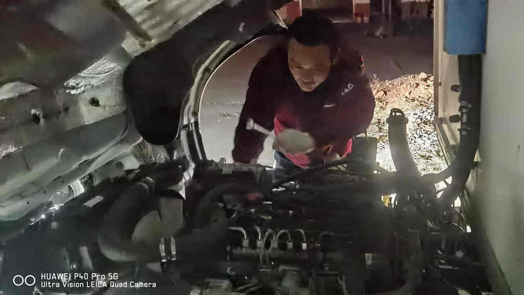 1号服务! 车辆深夜出故障 江淮轻卡跨越百里紧急救援 - 第2张 - 提加商用车网 1号服务! 车辆深夜出故障 江淮轻卡跨越百里紧急救援 - 第2张