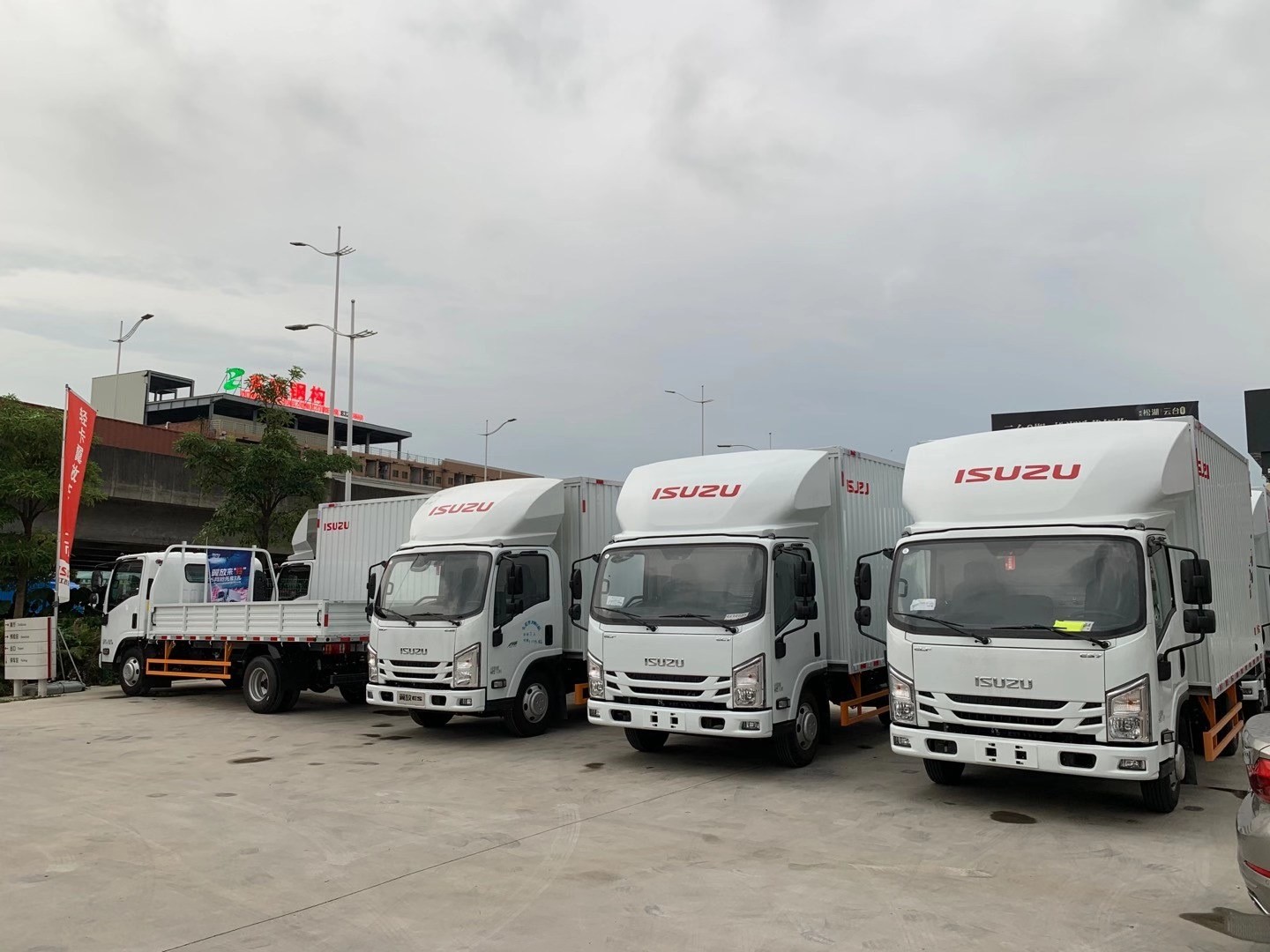 把握“抄底”时机 江西五十铃翼放EC全系3000抵10000 - 第2张 - 提加商用车网 把握“抄底”时机 江西五十铃翼放EC全系3000抵10000 - 第2张