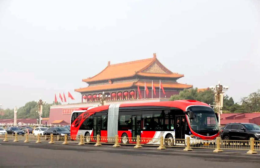 2022首张成绩单出炉 格力钛获影响客车业双料大奖 - 第3张