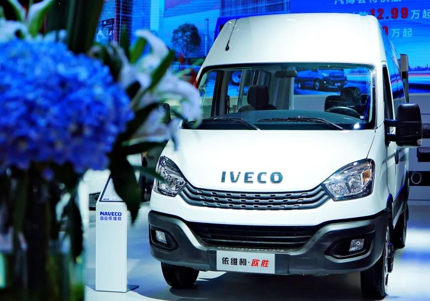 匠心独运!恭喜依维柯欧胜荣获“年度轻型客车之星”! - 第3张 - 提加商用车网 匠心独运!恭喜依维柯欧胜荣获“年度轻型客车之星”! - 第3张