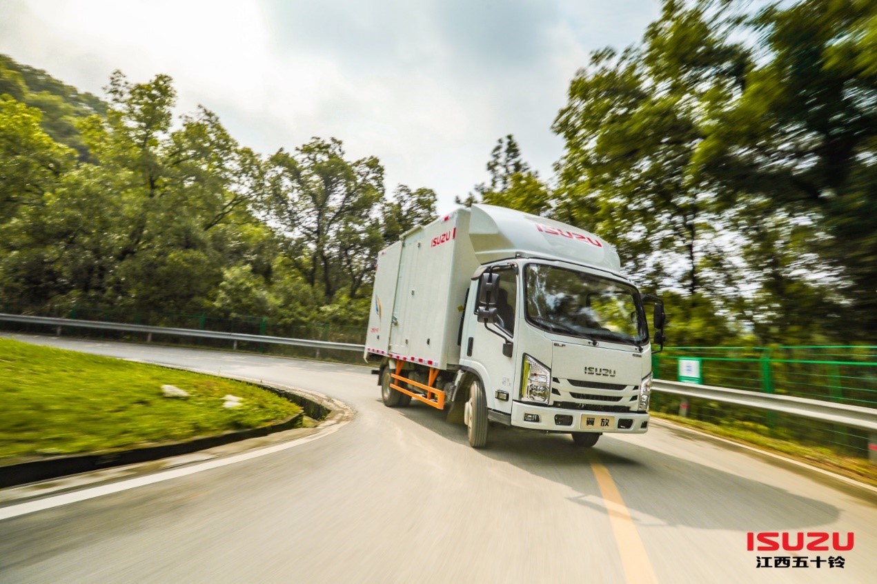 把握“抄底”时机 江西五十铃翼放EC全系3000抵10000 - 第4张 - 提加商用车网 把握“抄底”时机 江西五十铃翼放EC全系3000抵10000 - 第4张