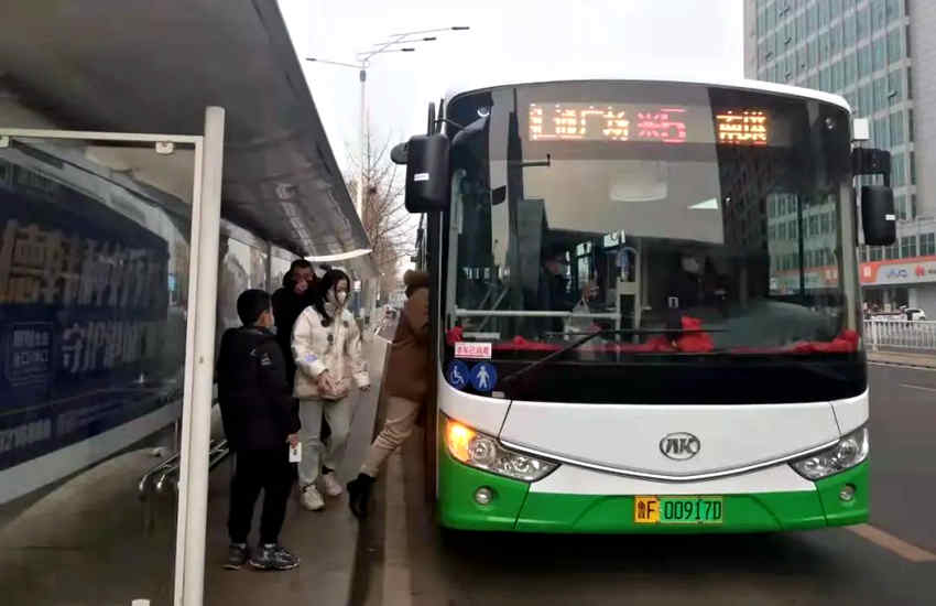 滨海添绿意，42台安凯大容量纯电动公交车驶入烟台！