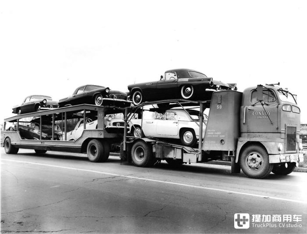 睡在发动机舱、工具箱,为了让卡车司机睡得好,前人原来做了这么多尝试? - 第1张 - 提加商用车网 睡在发动机舱、工具箱,为了让卡车司机睡得好,前人原来做了这么多尝试? - 第1张