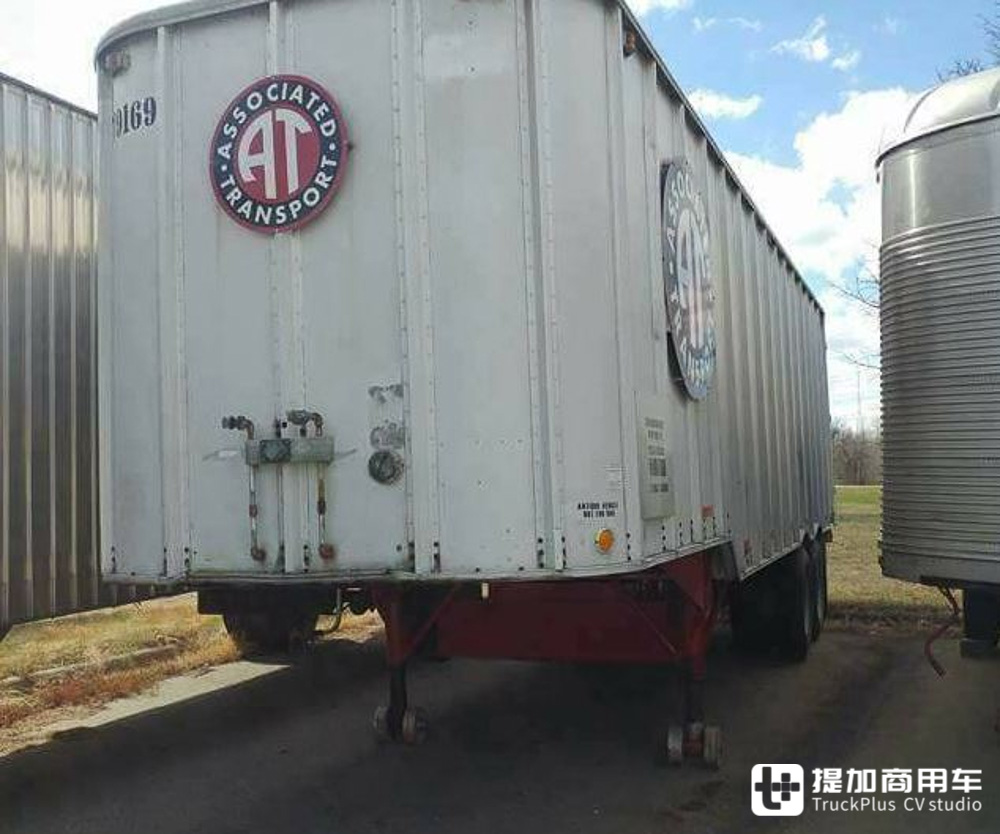 睡在发动机舱、工具箱,为了让卡车司机睡得好,前人原来做了这么多尝试? - 第10张 - 提加商用车网 睡在发动机舱、工具箱,为了让卡车司机睡得好,前人原来做了这么多尝试? - 第10张