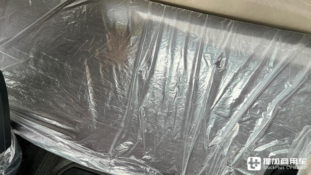 汕德卡C9H还有经典版车型,比奢华版差在哪里了?今天带你好好看看 - 第25张 - 提加商用车网 汕德卡C9H还有经典版车型,比奢华版差在哪里了?今天带你好好看看 - 第25张