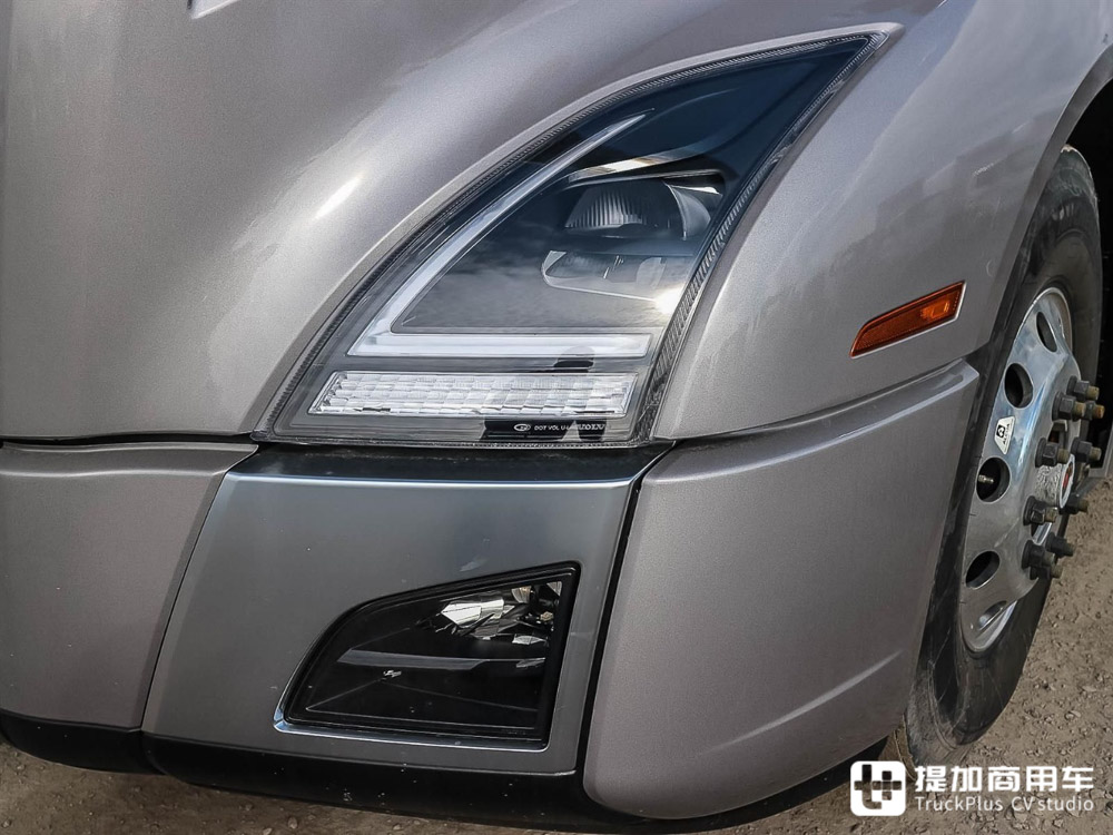 美国长头卡车生活舱能有多舒适?实拍沃尔沃VNL 860长头卡车告诉您 - 第4张 - 提加商用车网 美国长头卡车生活舱能有多舒适?实拍沃尔沃VNL 860长头卡车告诉您 - 第4张